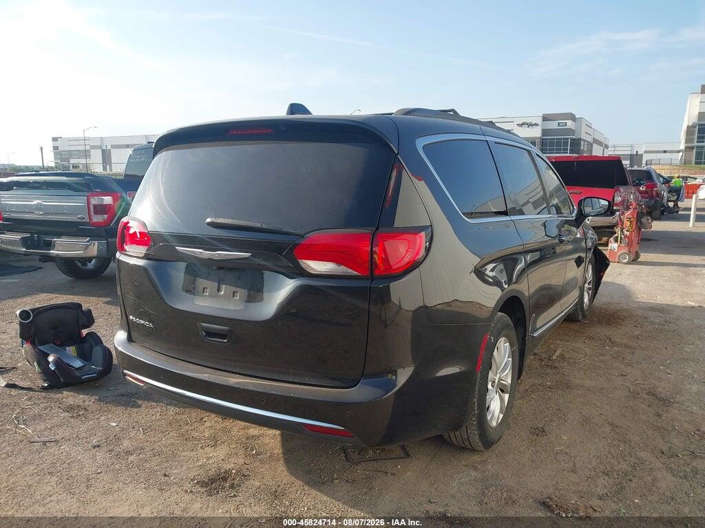 2C4RC1BG0HR543932 2017 CHRYSLER PACIFICA photo no. 4
