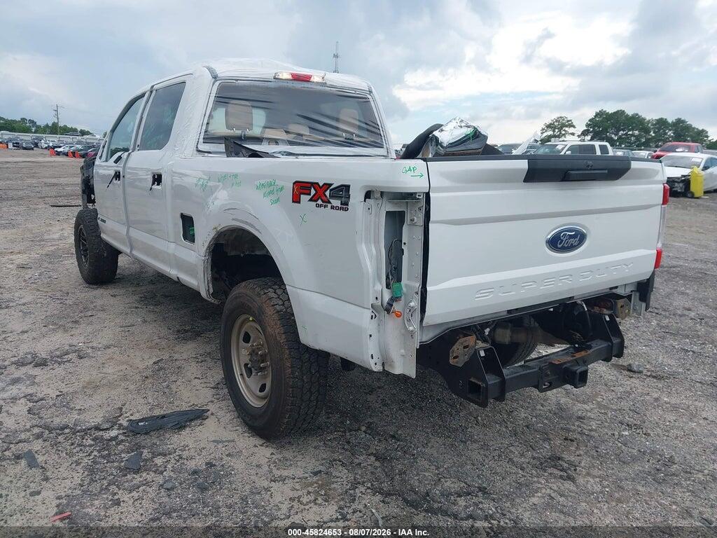 1FT7W2BTXHEB39695 2017 FORD F-250 photo no. 3