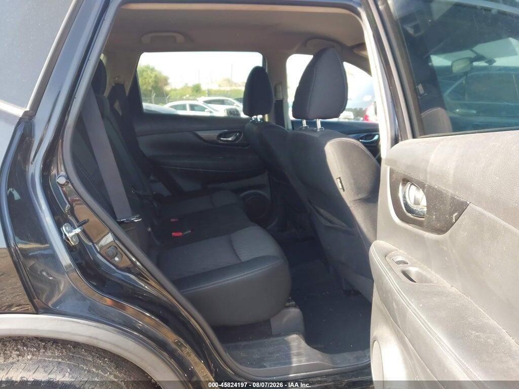 KNMAT2MV7HP563501 2017 NISSAN ROGUE photo no. 8