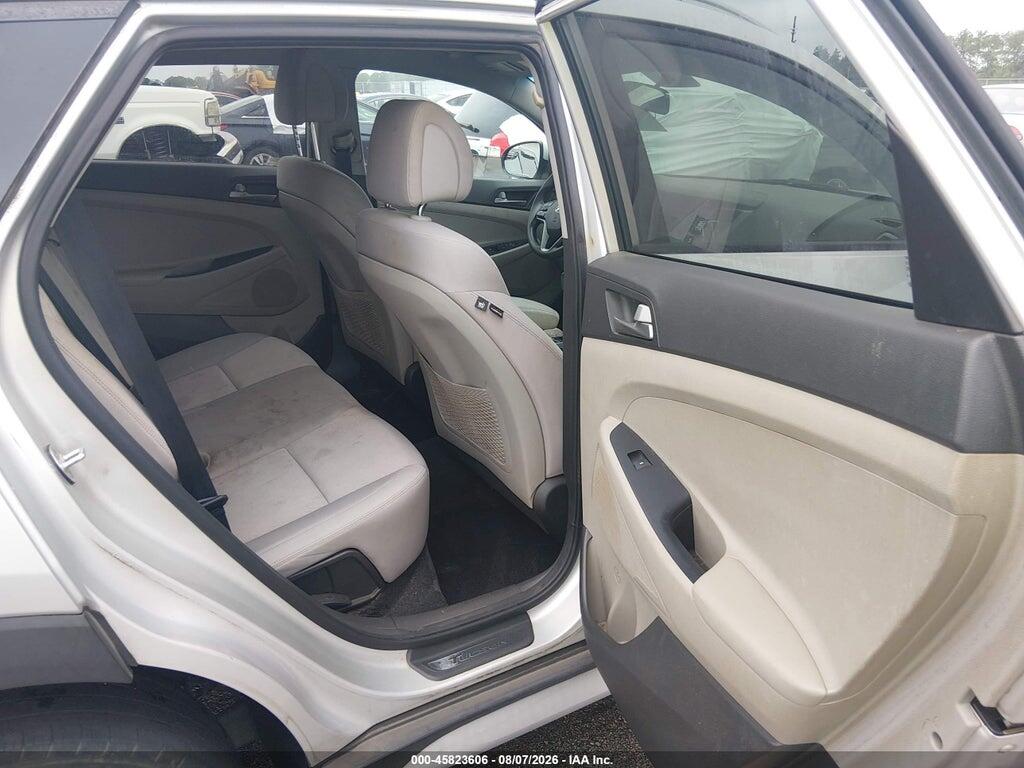 KM8J3CA47HU583407 2017 HYUNDAI TUCSON photo no. 8
