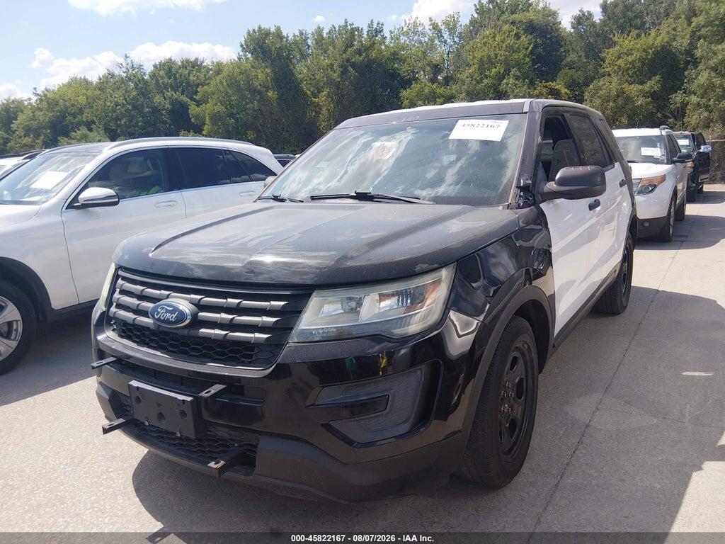 1FM5K8AR6HGA36463 2017 FORD UTILITY POLICE INTERCEPTOR photo no. 2