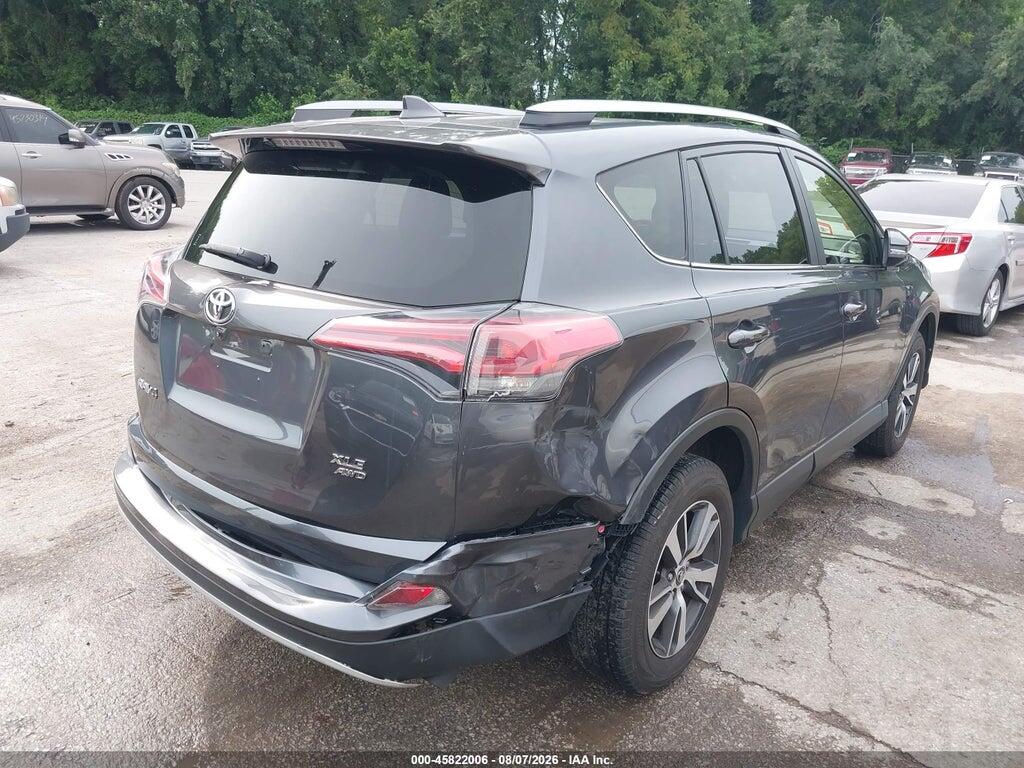 JTMRFREVXHD206736 2017 TOYOTA RAV4 photo no. 4