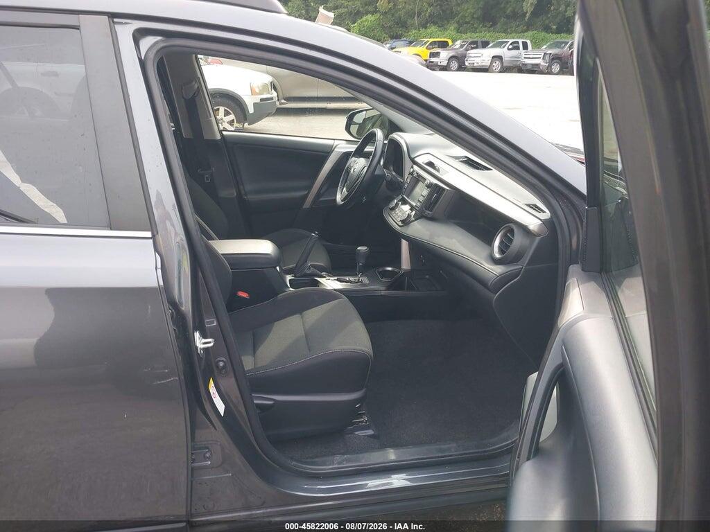 JTMRFREVXHD206736 2017 TOYOTA RAV4 photo no. 5