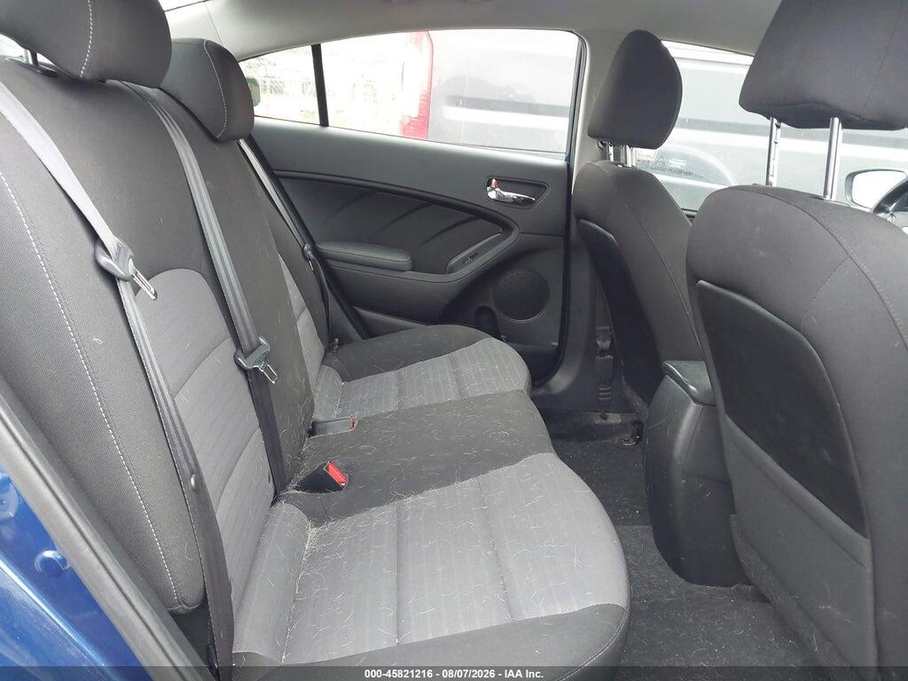 3KPFL4A70HE159253 2017 KIA FORTE photo no. 8