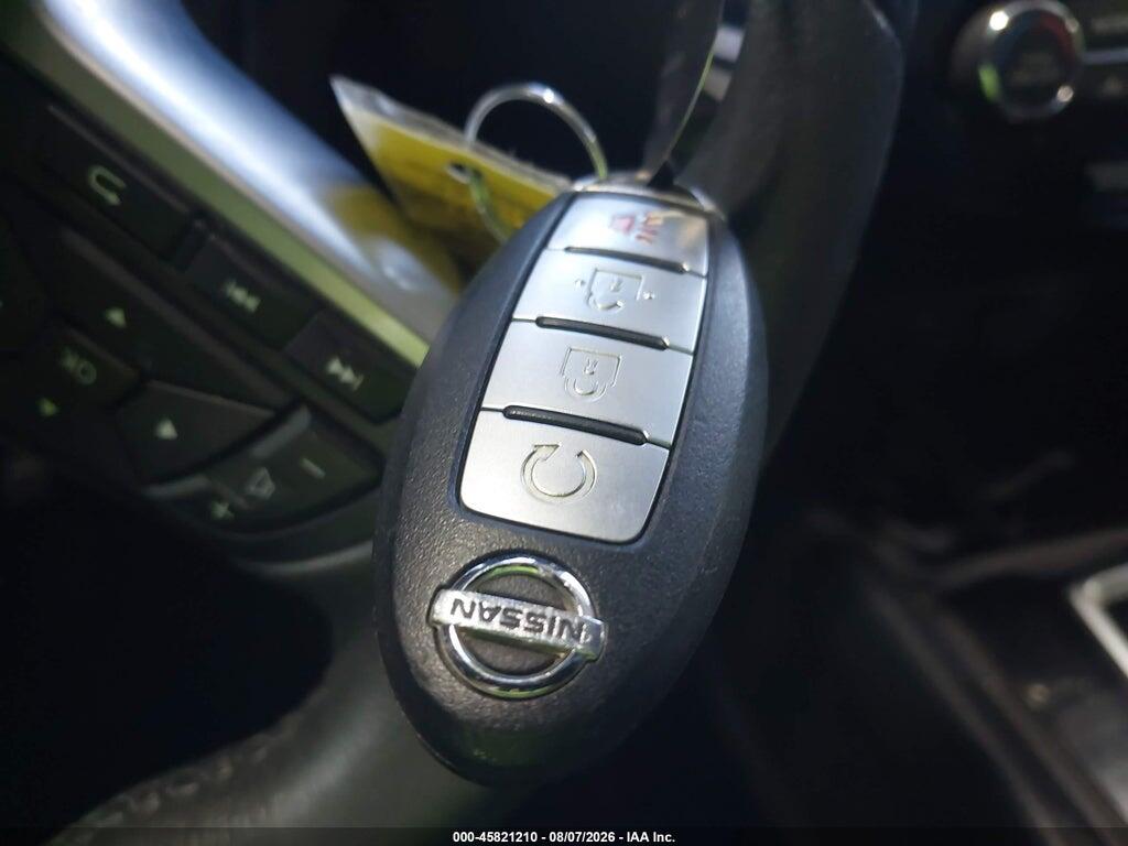 KNMAT2MV6HP509283 2017 NISSAN ROGUE photo no. 11