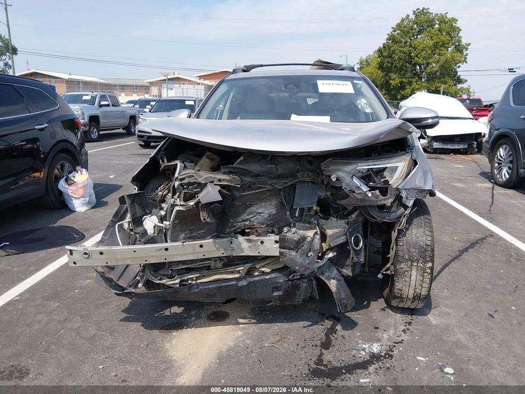 2T3RFREV7HW682459 2017 TOYOTA RAV4 photo no. 12
