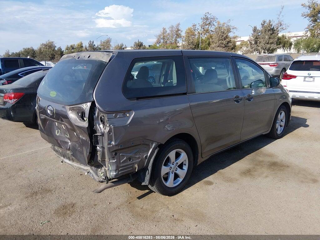 5TDZZ3DC6HS852980 2017 TOYOTA SIENNA photo no. 4