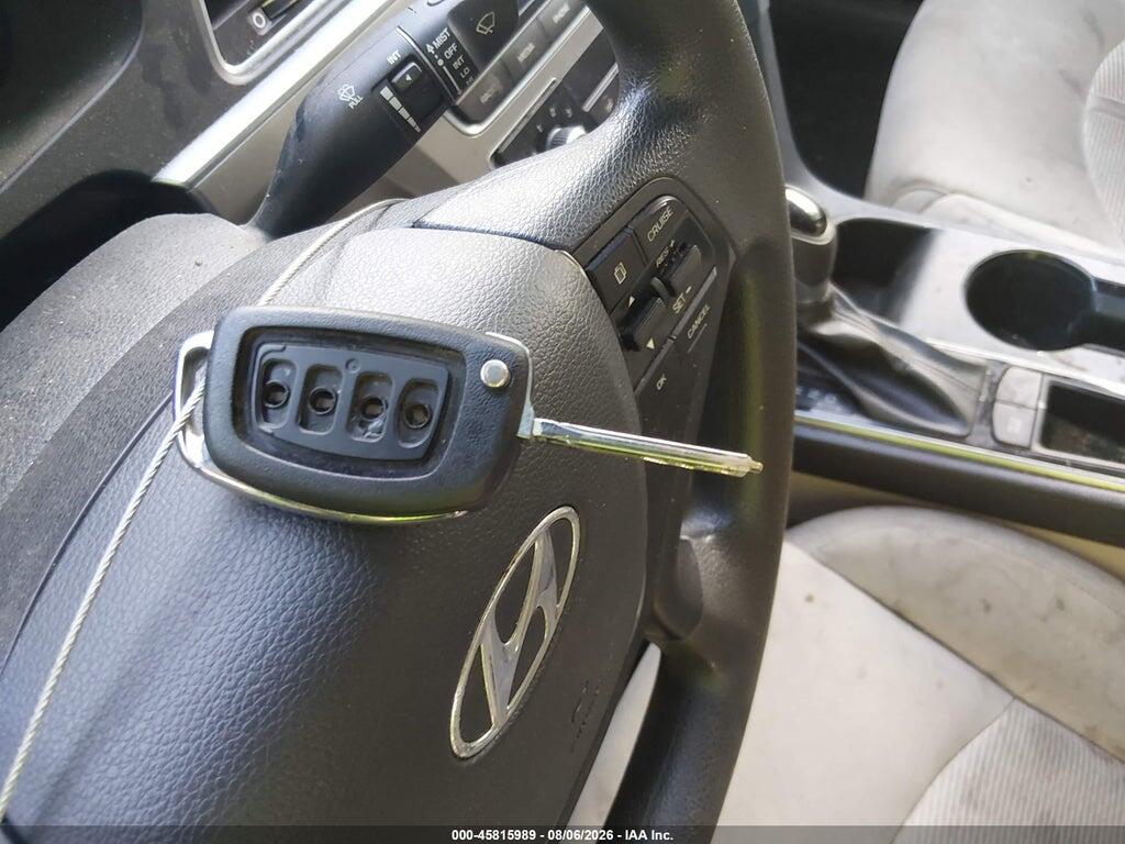 5NPE24AF4HH472176 2017 HYUNDAI SONATA photo no. 11
