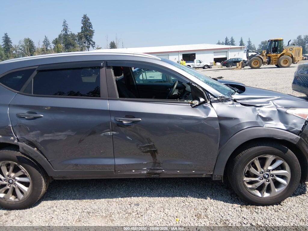 KM8J33A40HU266066 2017 HYUNDAI TUCSON photo no. 6