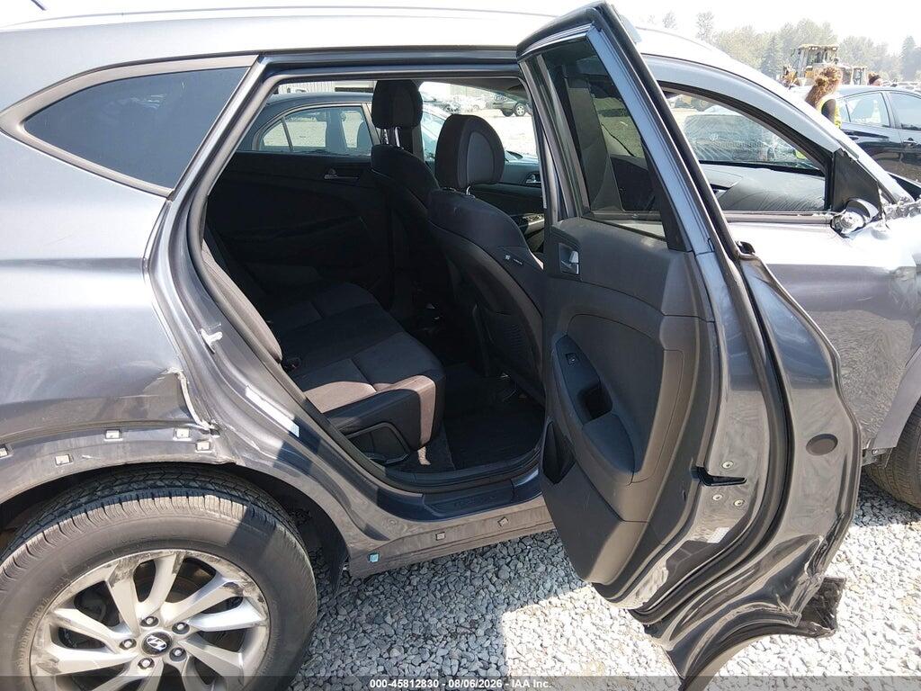 KM8J33A40HU266066 2017 HYUNDAI TUCSON photo no. 8