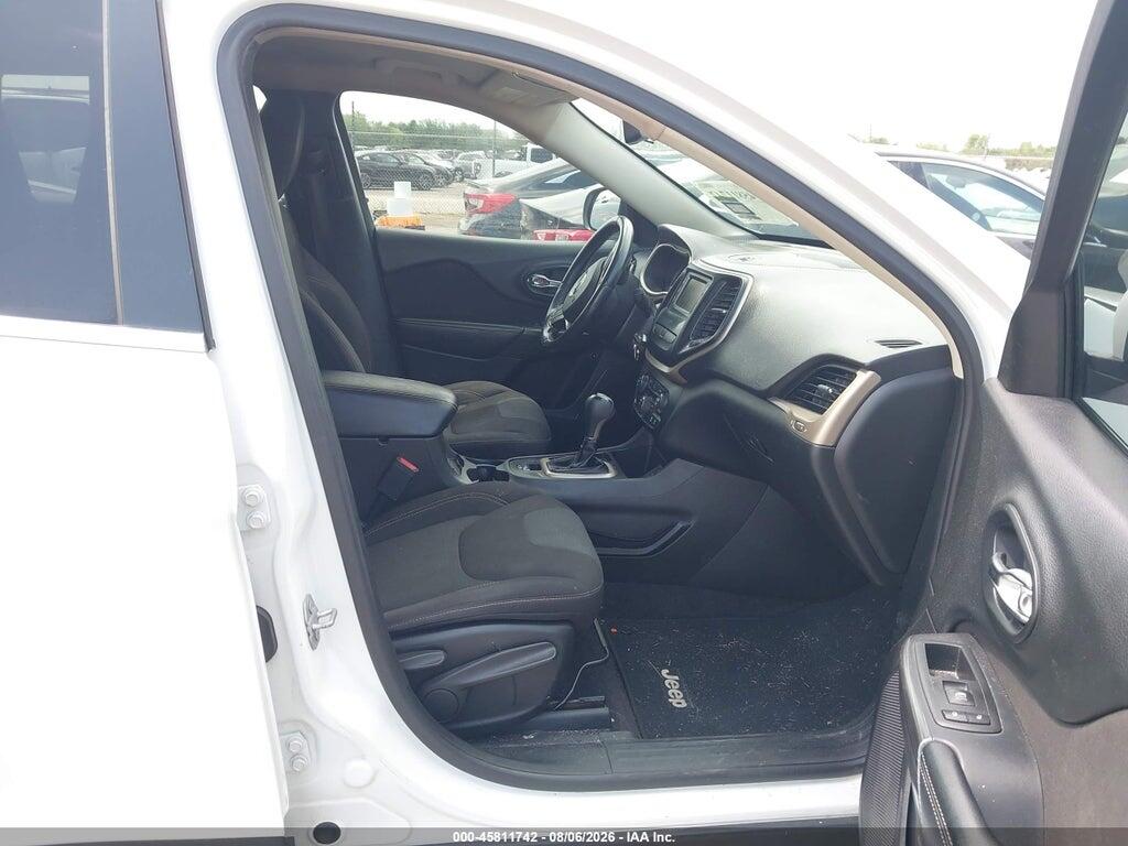 1C4PJLCB2HW539741 2017 JEEP CHEROKEE photo no. 5