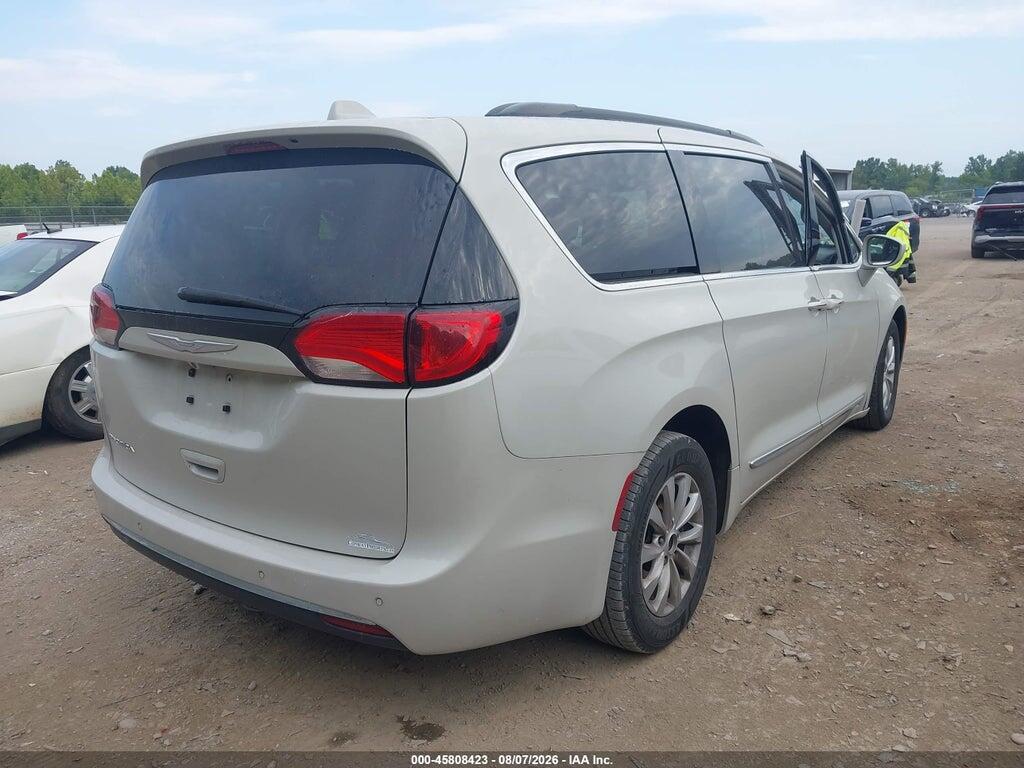 2C4RC1BG9HR661302 2017 CHRYSLER PACIFICA photo no. 4