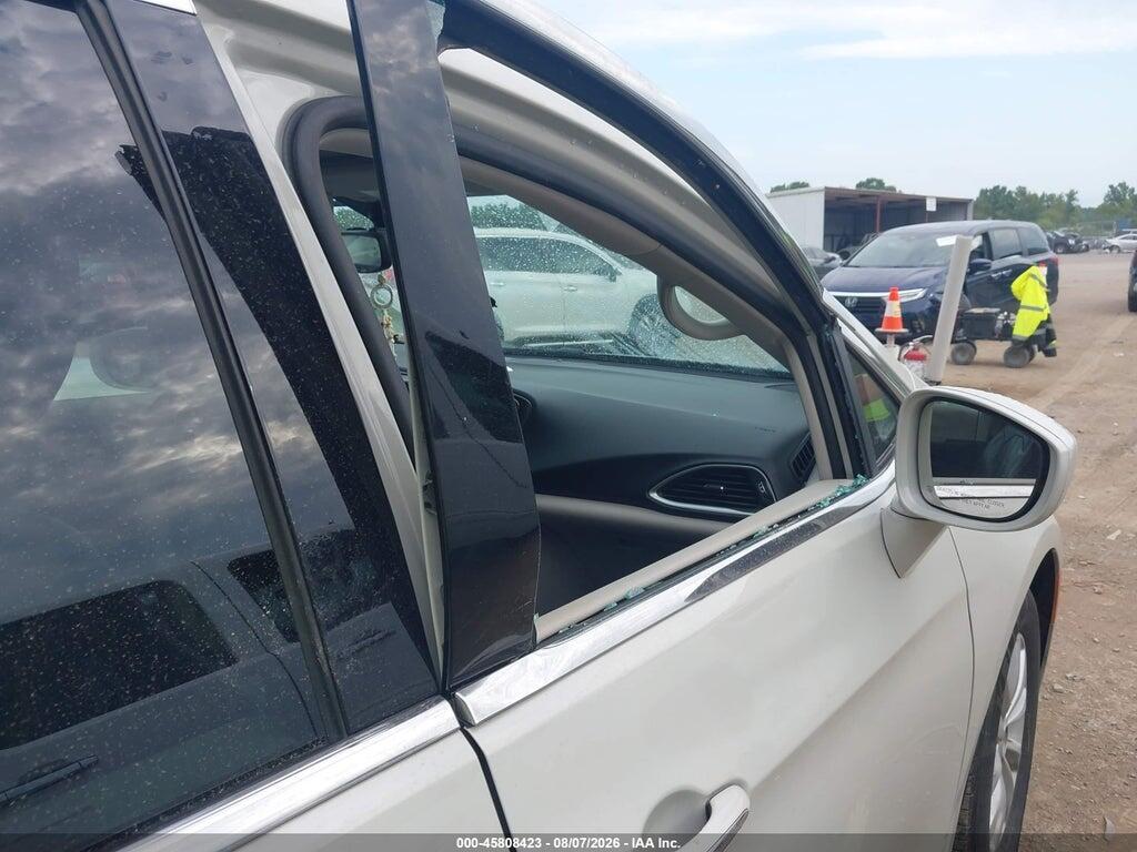 2C4RC1BG9HR661302 2017 CHRYSLER PACIFICA photo no. 6