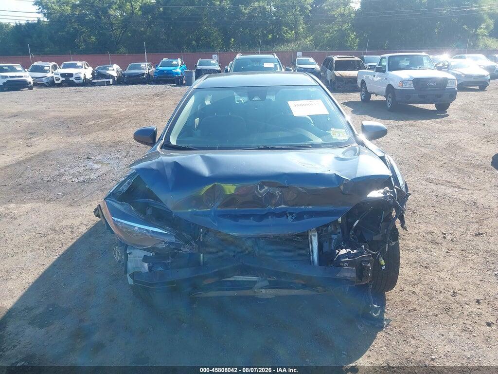 2T1BURHE9HC877475 2017 TOYOTA COROLLA photo no. 12