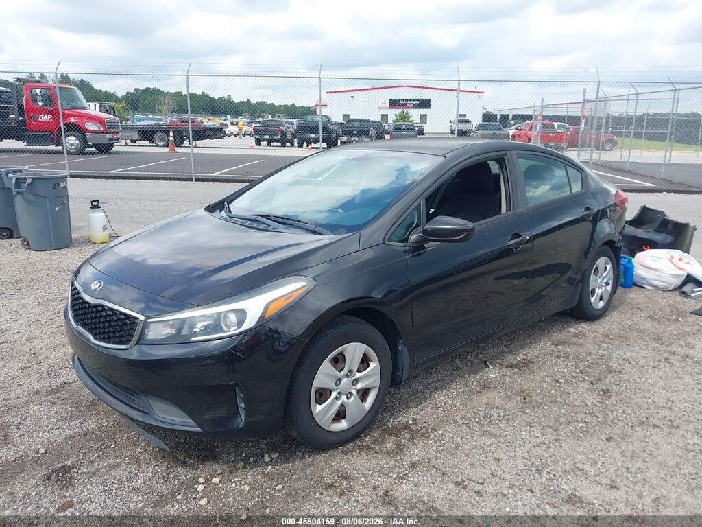 3KPFK4A70HE080457 2017 KIA FORTE photo no. 2