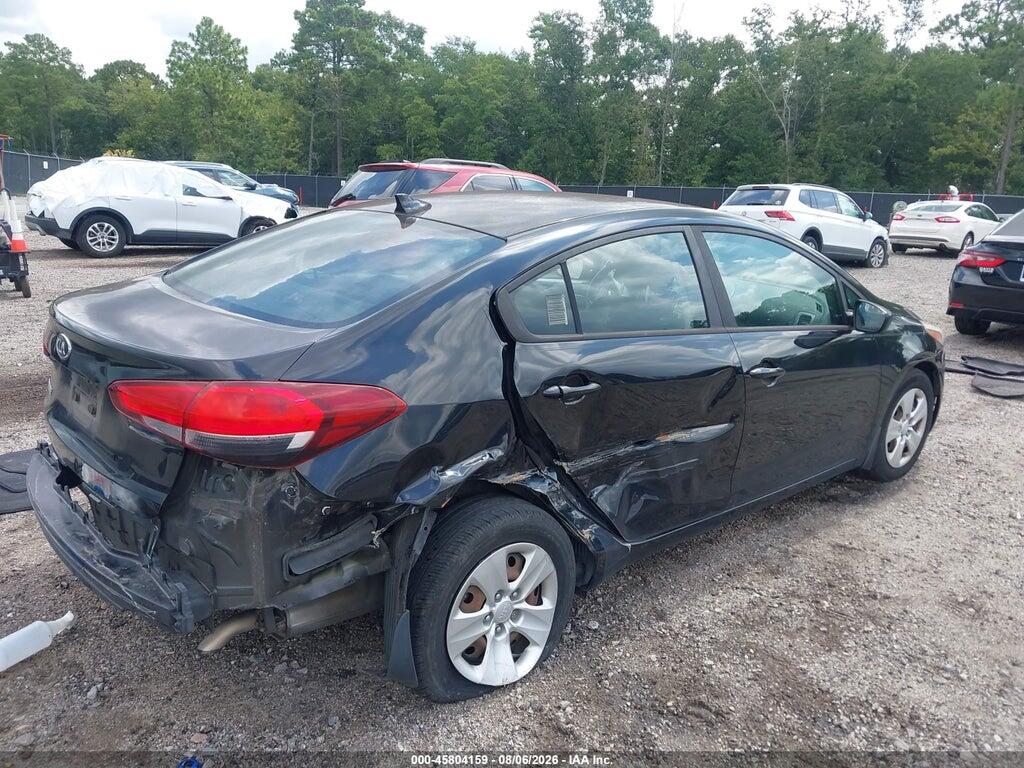 3KPFK4A70HE080457 2017 KIA FORTE photo no. 4