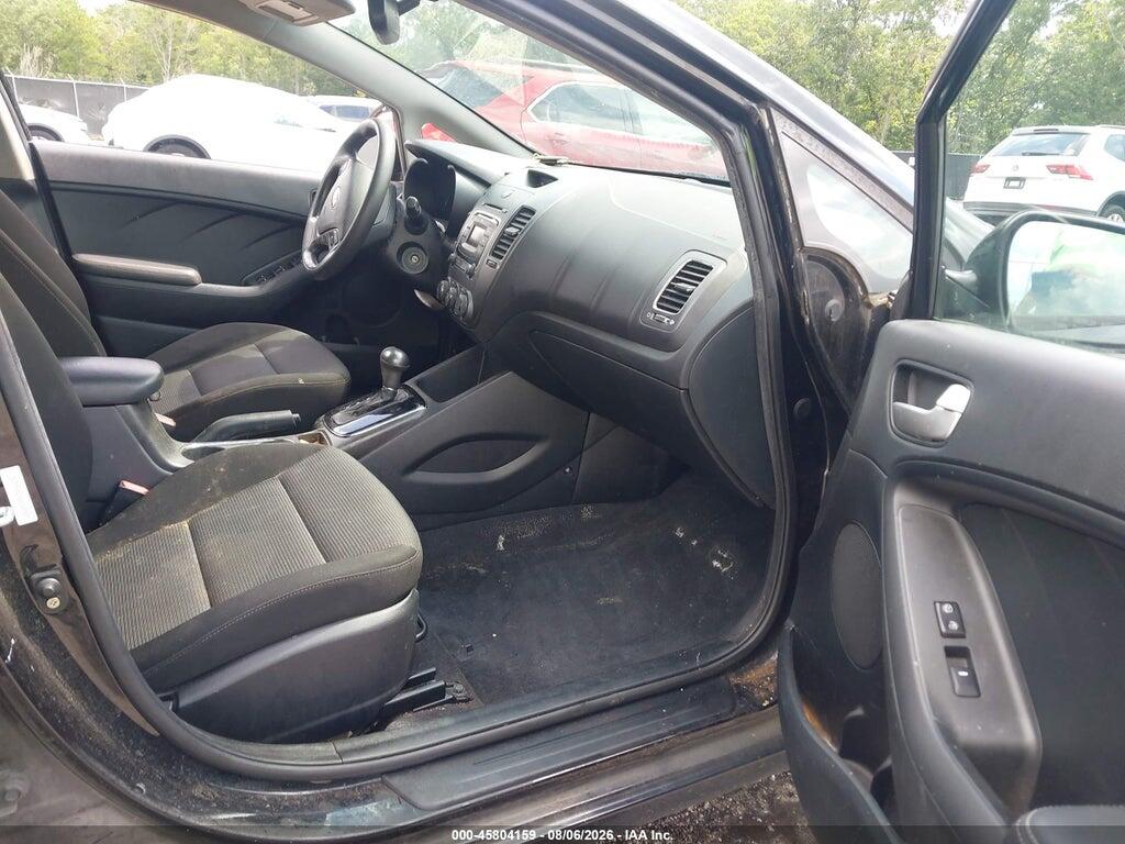 3KPFK4A70HE080457 2017 KIA FORTE photo no. 5