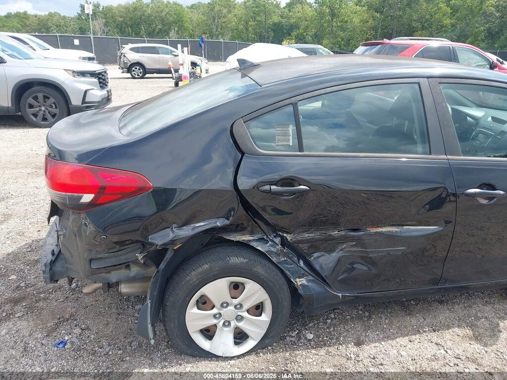 3KPFK4A70HE080457 2017 KIA FORTE photo no. 6
