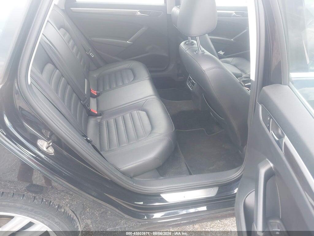 1VWCT7A33HC074302 2017 VOLKSWAGEN PASSAT photo no. 8