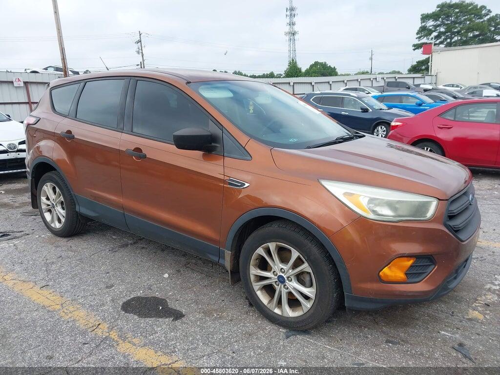 1FMCU0F76HUD16136 2017 FORD ESCAPE photo no. 1