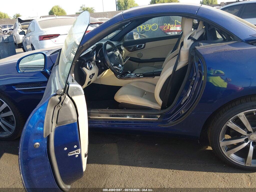 WDDPK3JA5HF138052 2017 MERCEDES-BENZ SLC 300 photo no. 8