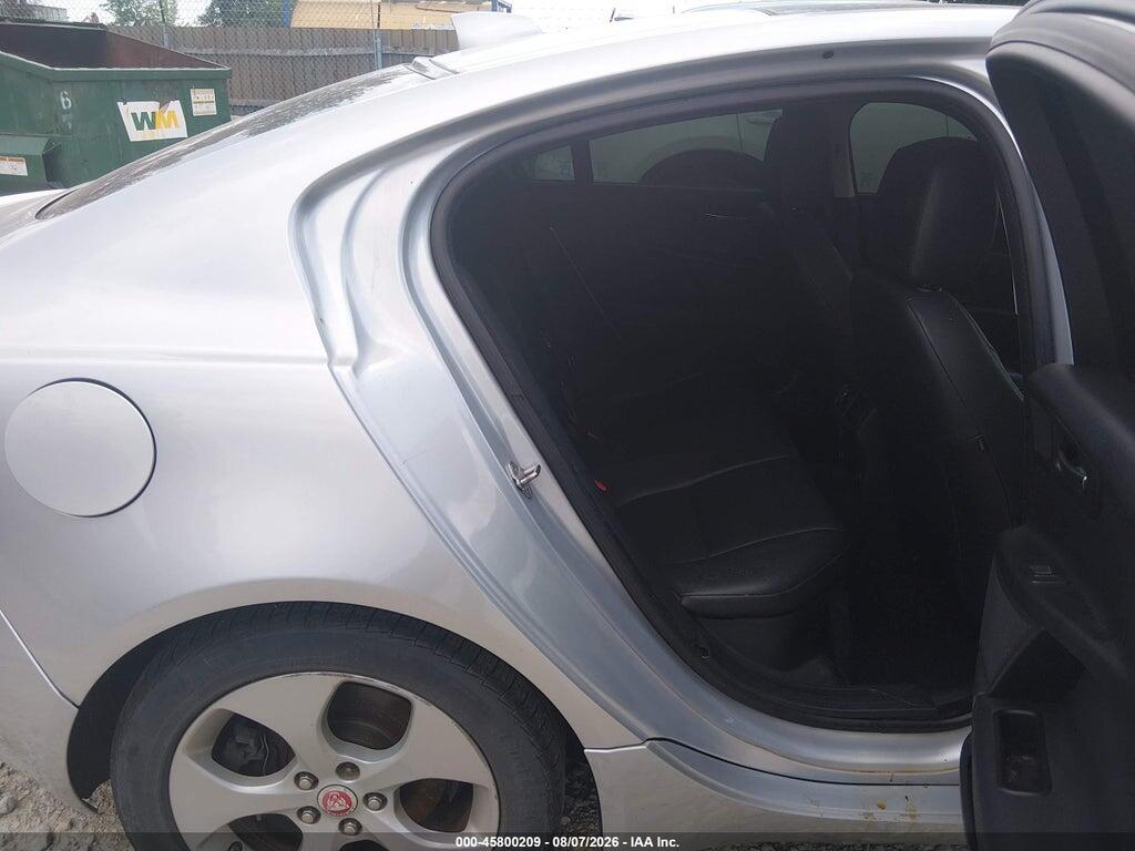 SAJAR4BG7HA960340 2017 JAGUAR XE photo no. 8