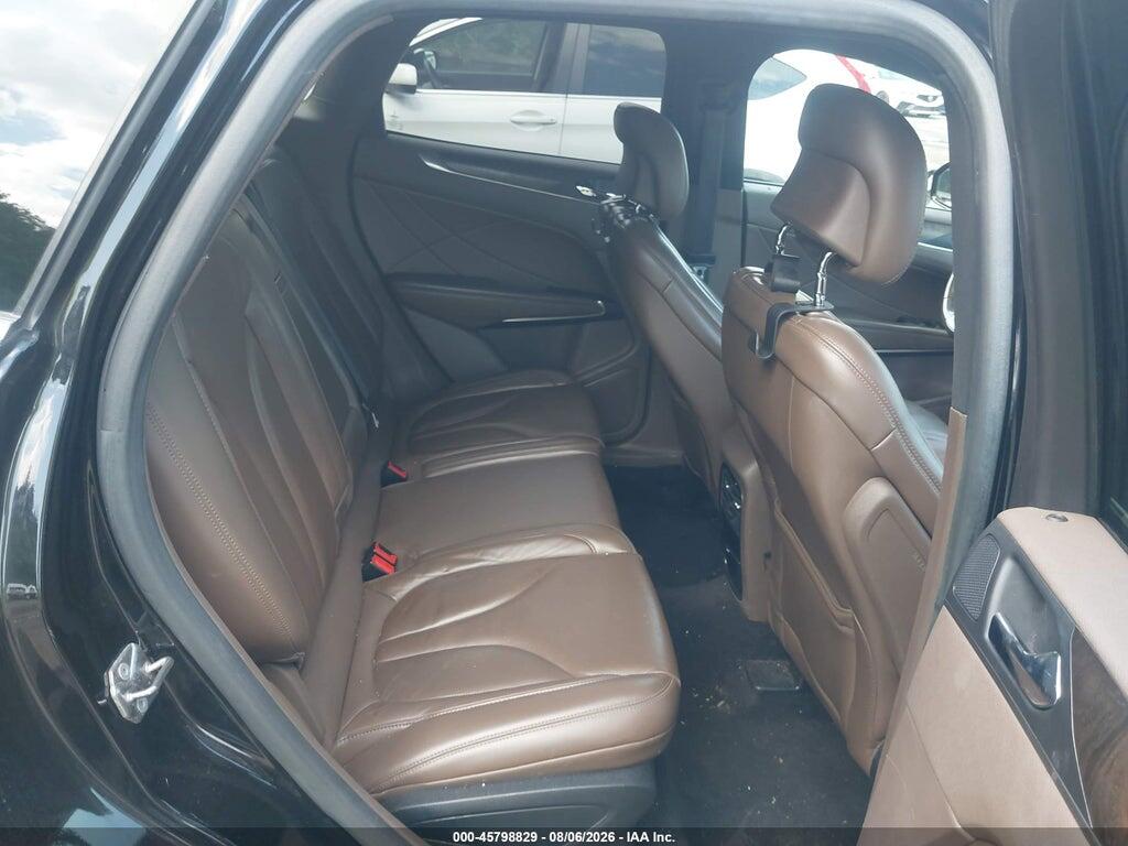 5LMCJ3D95HUL32467 2017 LINCOLN MKC photo no. 8