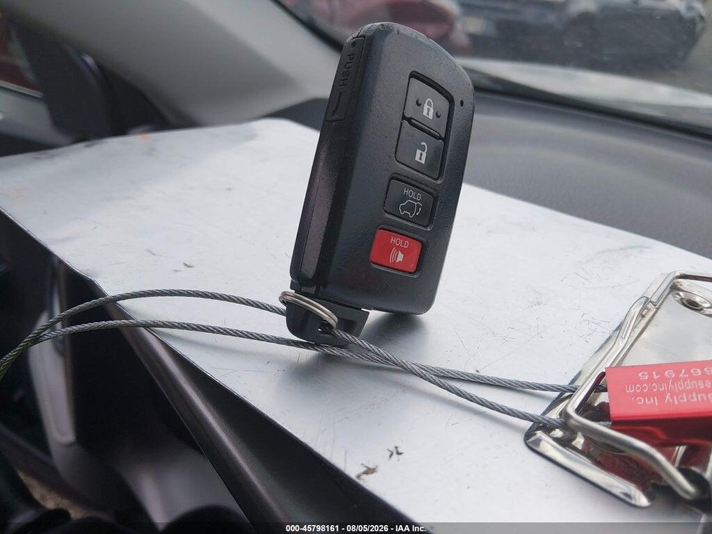 JTMDJREV4HD090149 2017 TOYOTA RAV4 HYBRID photo no. 11