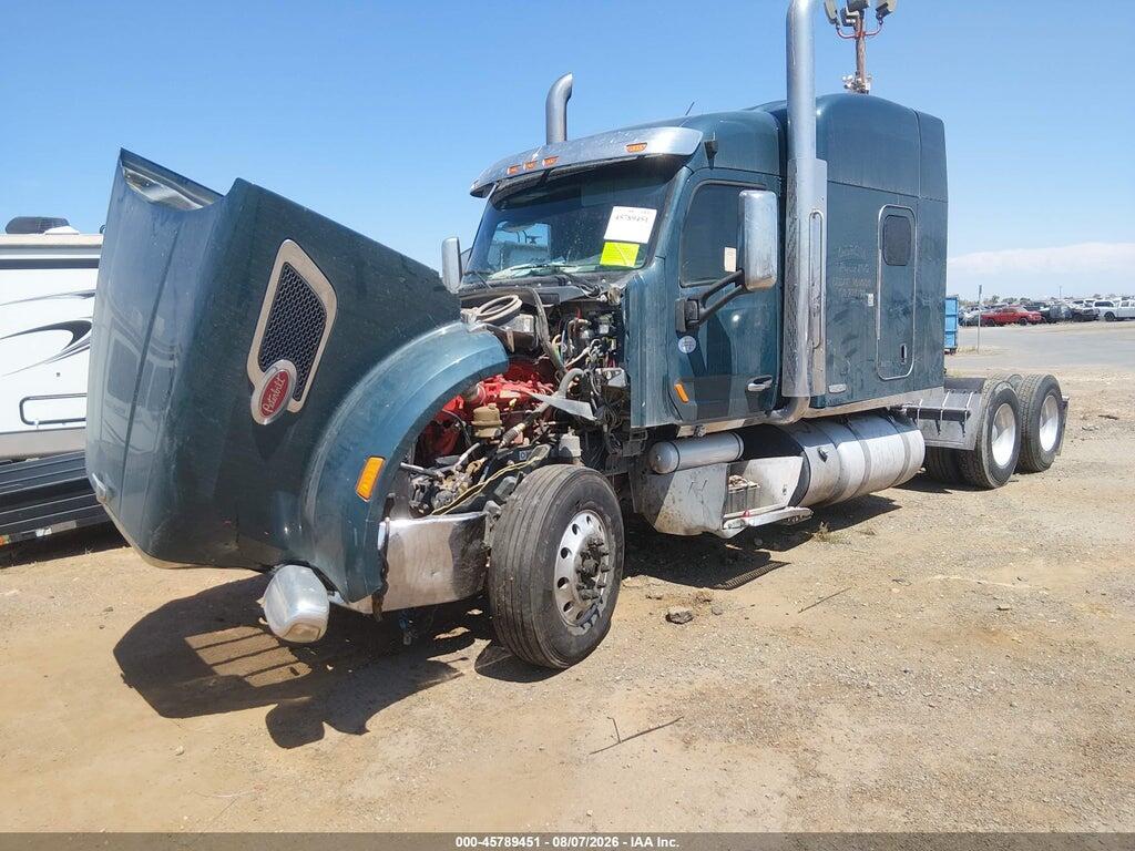 1XPCD49X1HD442555 2017 PETERBILT 567 photo no. 2