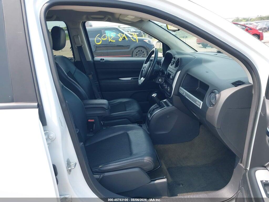 1C4NJDEB0HD104738 2017 JEEP COMPASS photo no. 5