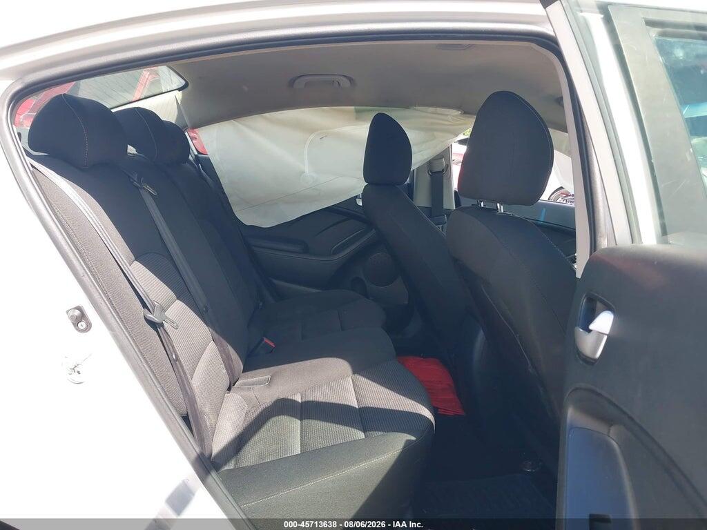 3KPFK4A70HE124070 2017 KIA FORTE photo no. 8