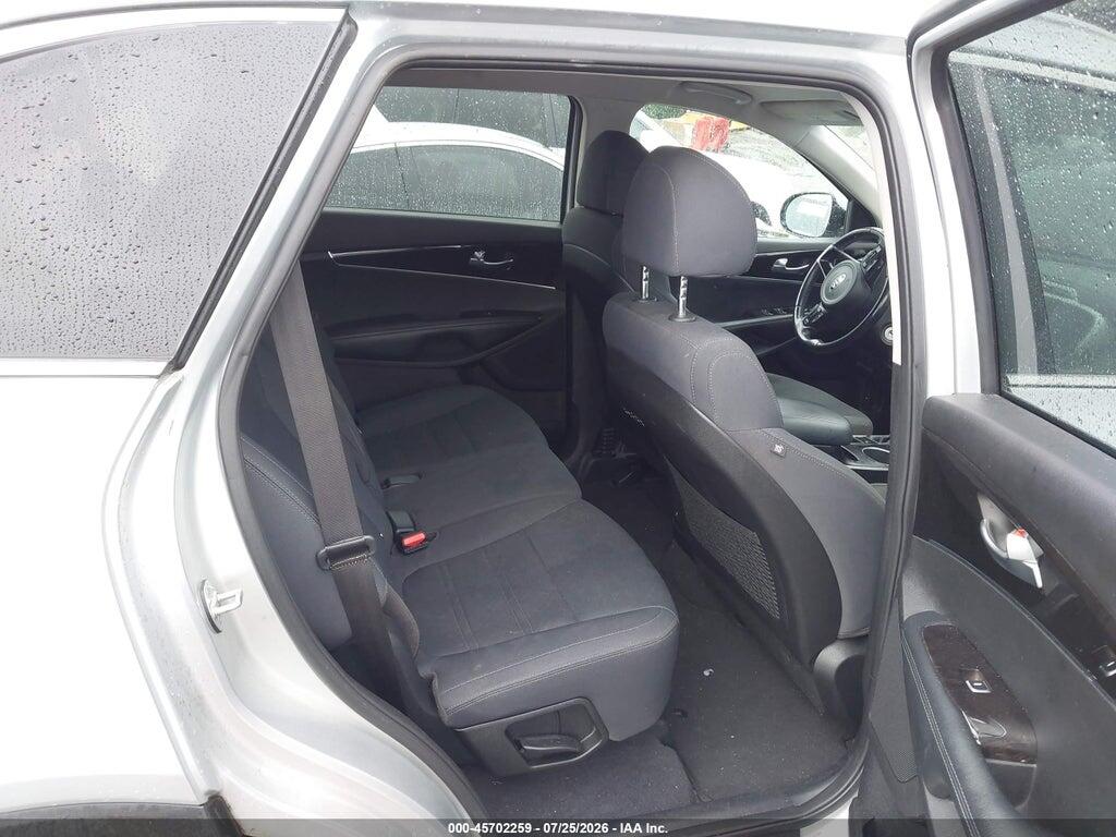 5XYPG4A32JG417707 2018 KIA SORENTO photo no. 8
