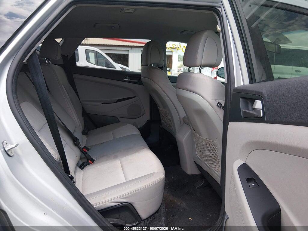 KM8J33A40JU672080 2018 HYUNDAI TUCSON photo no. 8