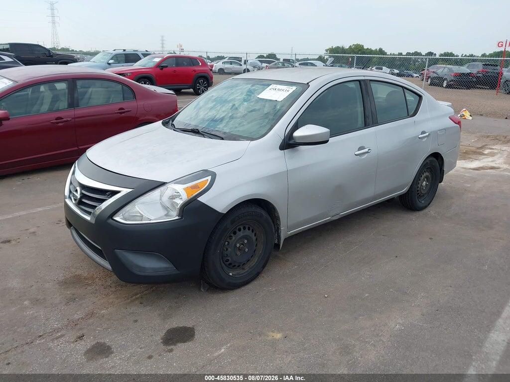 3N1CN7AP5JL818169 2018 NISSAN VERSA photo no. 2