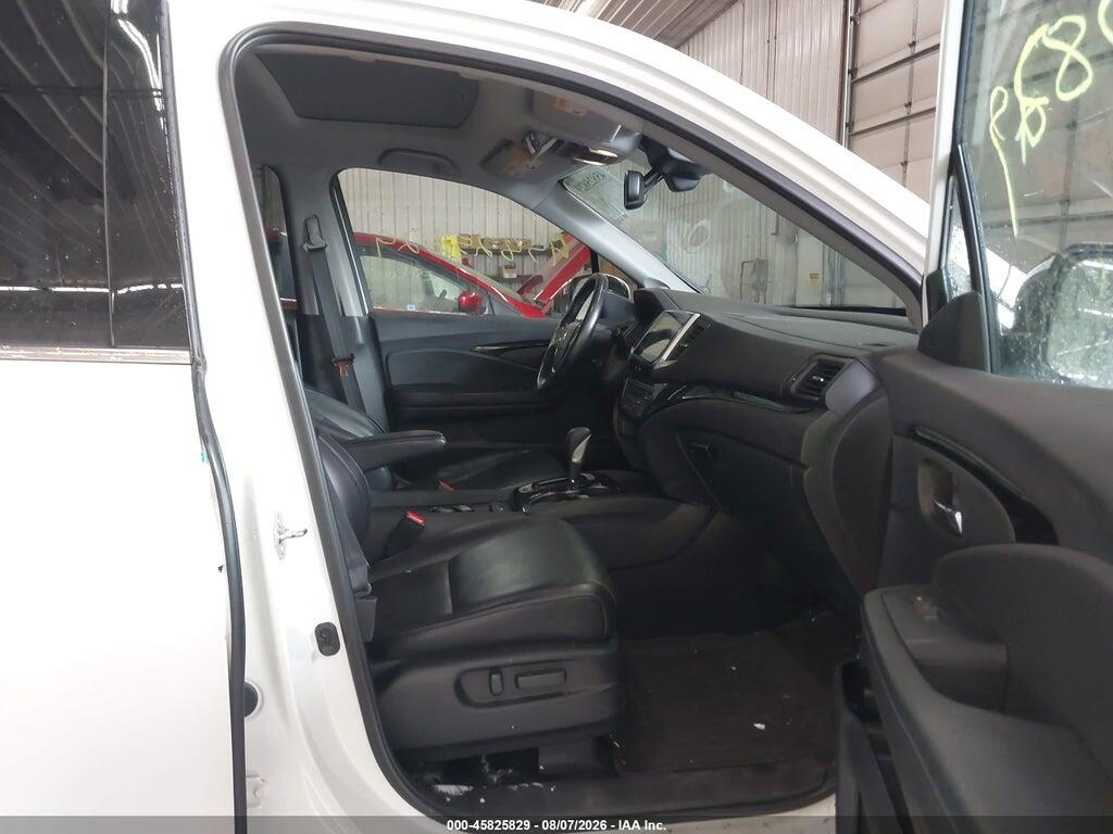 5FPYK3F72JB004855 2018 HONDA RIDGELINE photo no. 5