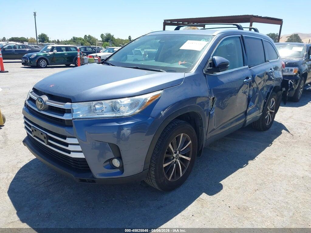 5TDJZRFH8JS850274 2018 TOYOTA HIGHLANDER photo no. 2