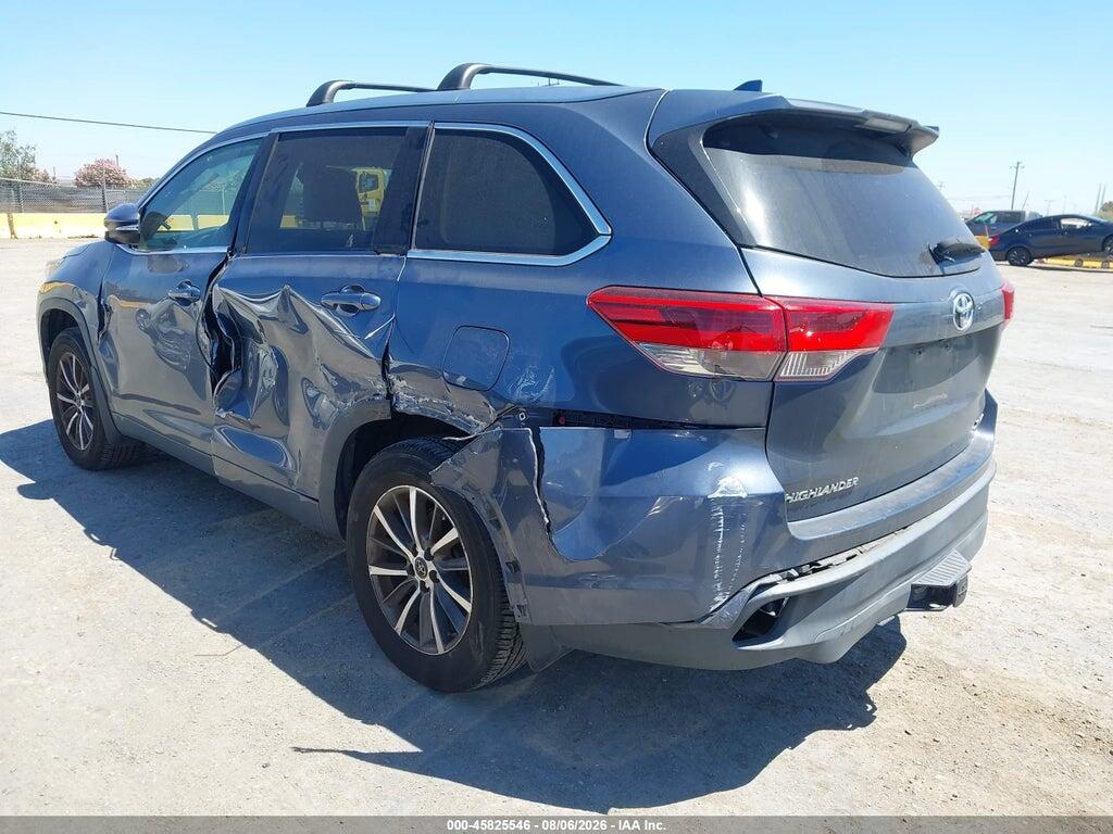 5TDJZRFH8JS850274 2018 TOYOTA HIGHLANDER photo no. 3