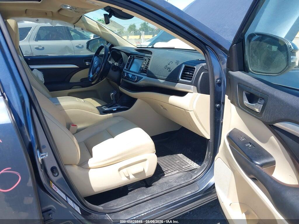5TDJZRFH8JS850274 2018 TOYOTA HIGHLANDER photo no. 5