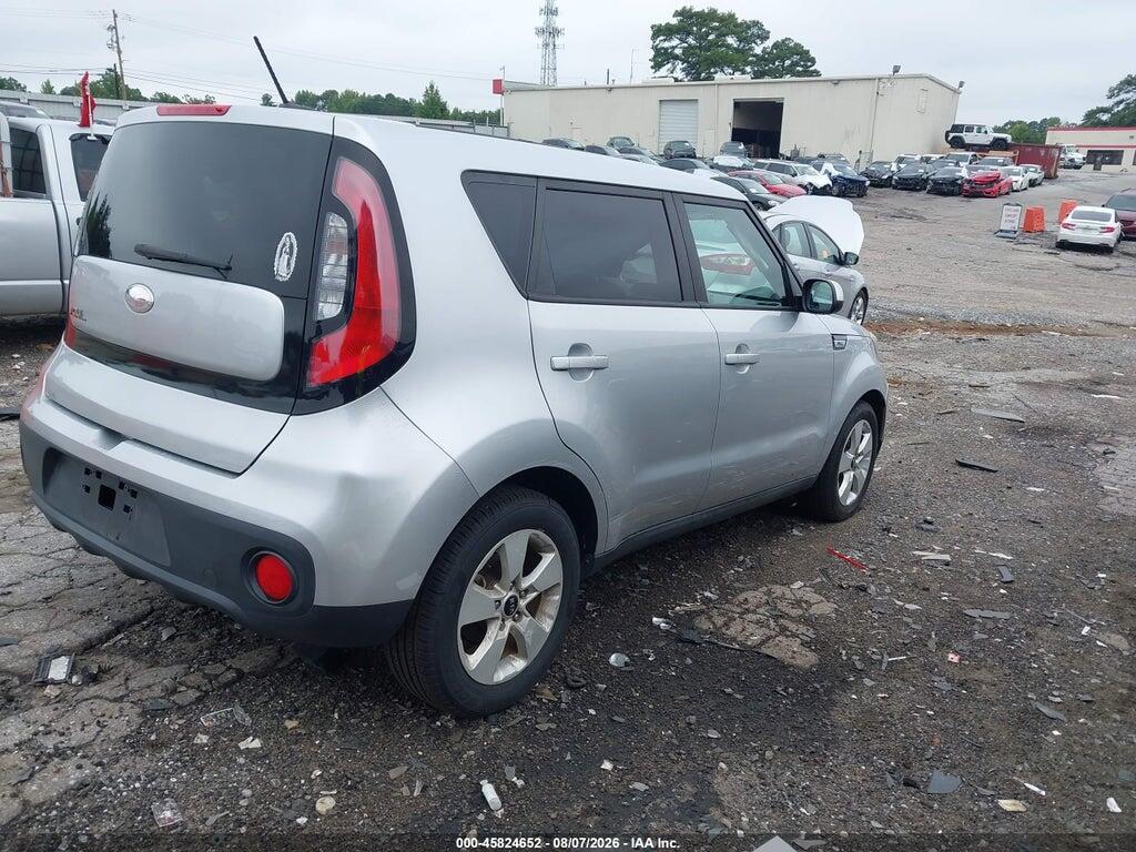 KNDJN2A20J7600592 2018 KIA SOUL photo no. 4