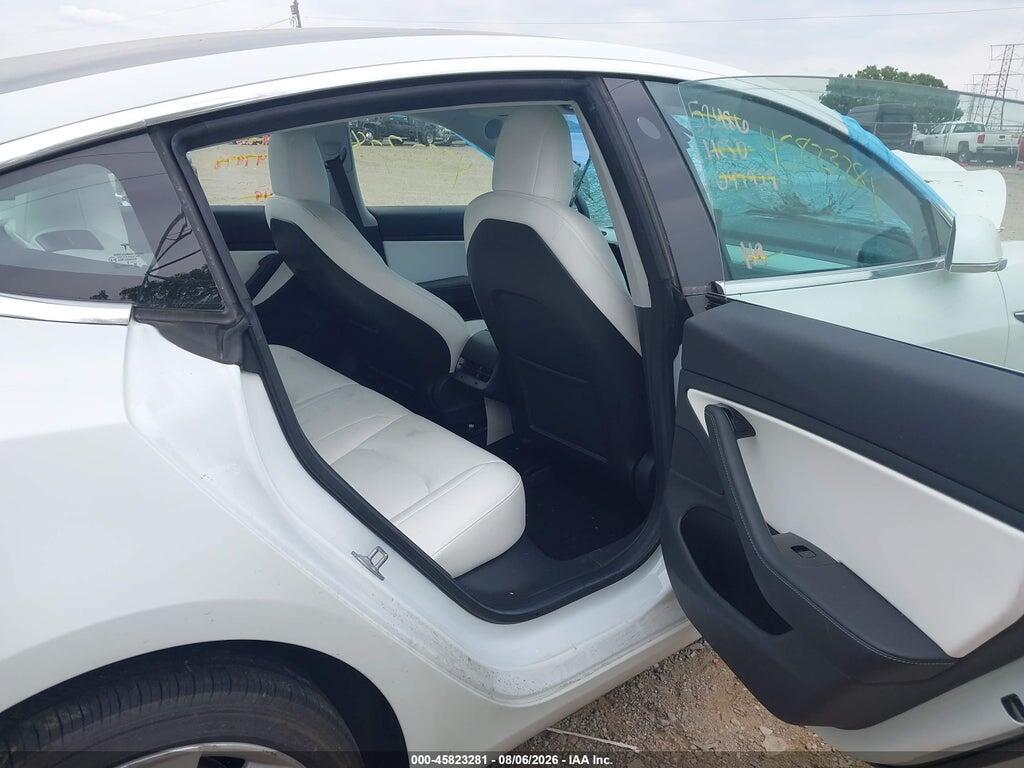 5YJ3E1EB4JF097978 2018 TESLA MODEL 3 photo no. 8