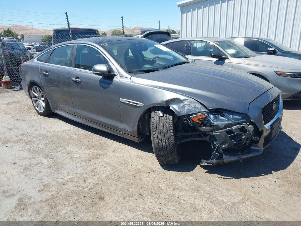 2018 JAGUAR XJ SAJWA1C72J8W15790