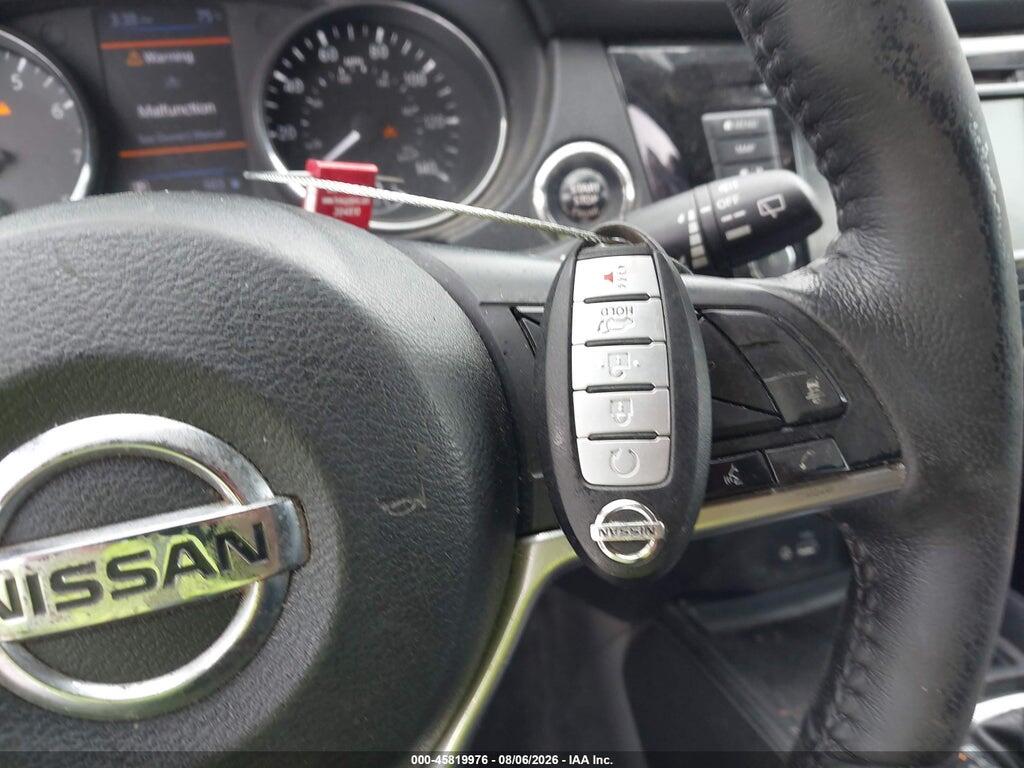 5N1AT2MVXJC782736 2018 NISSAN ROGUE photo no. 11