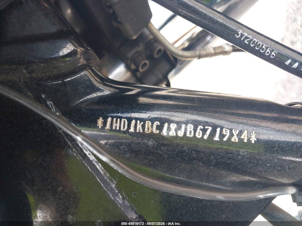 1HD1KBC18JB671984 2018 HARLEY-DAVIDSON FLHX photo no. 10