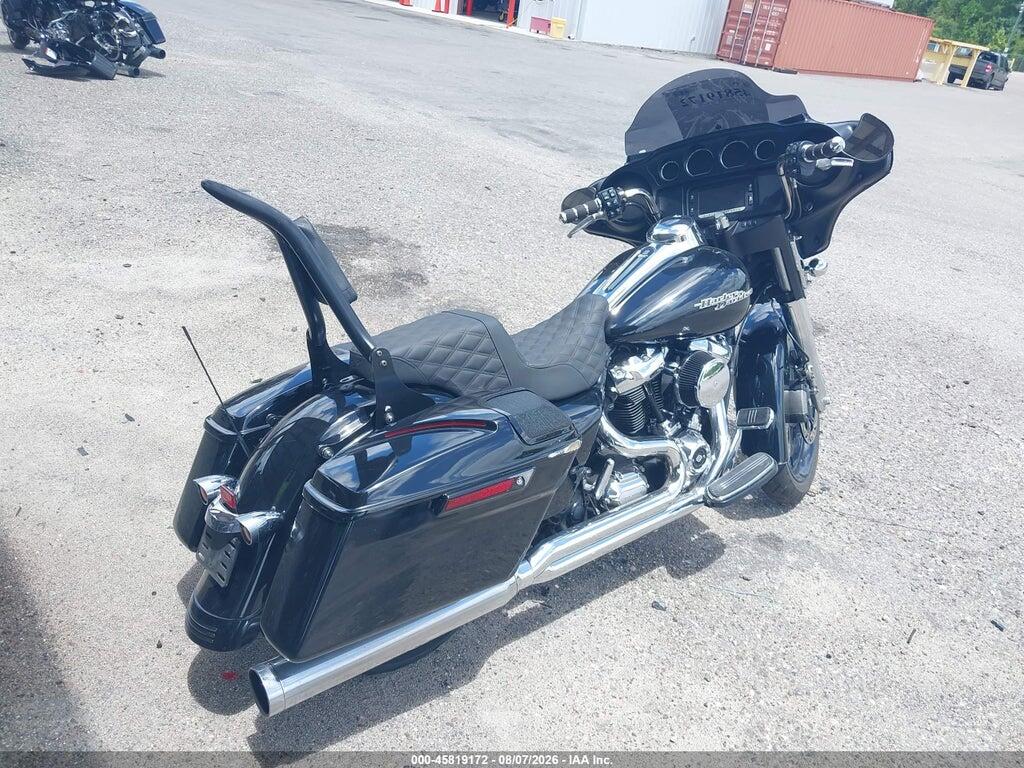 1HD1KBC18JB671984 2018 HARLEY-DAVIDSON FLHX photo no. 4