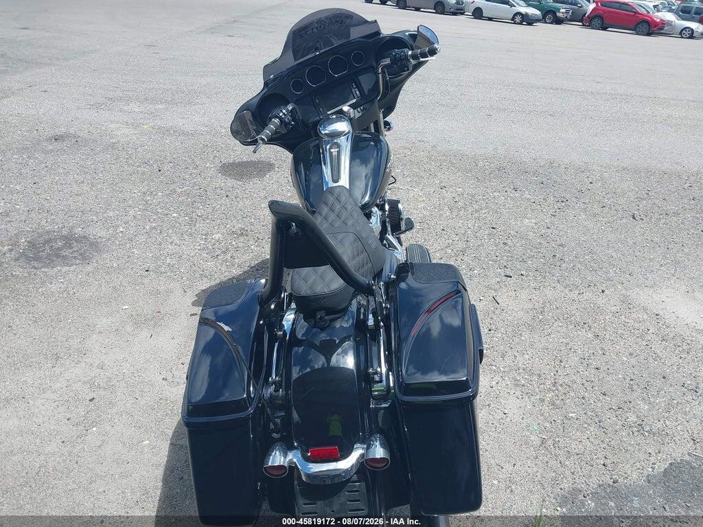 1HD1KBC18JB671984 2018 HARLEY-DAVIDSON FLHX photo no. 6