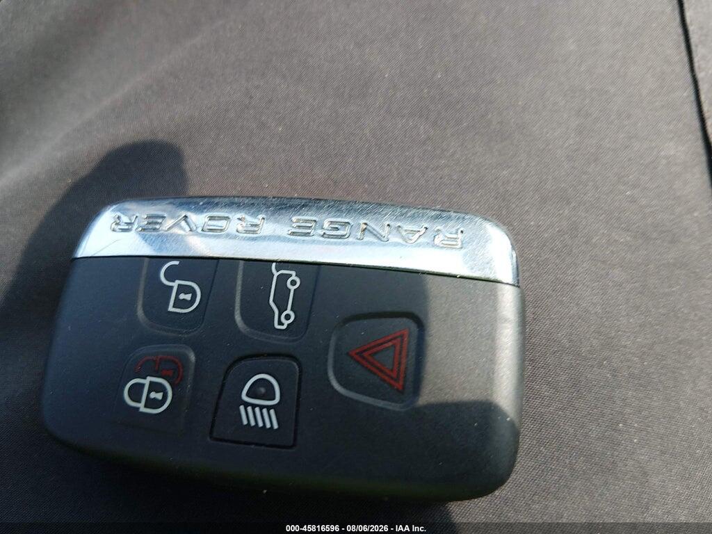 SALYB2RX3JA752496 2018 LAND ROVER RANGE ROVER VELAR photo no. 11