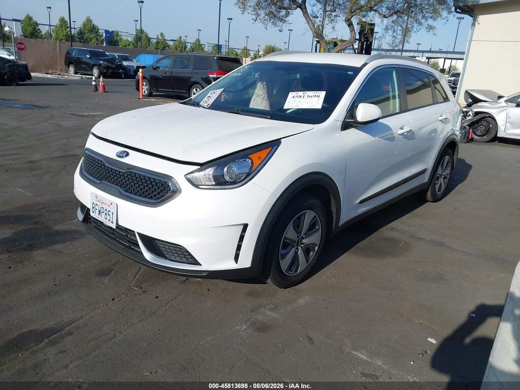 KNDCB3LC8J5210932 2018 KIA NIRO photo no. 2