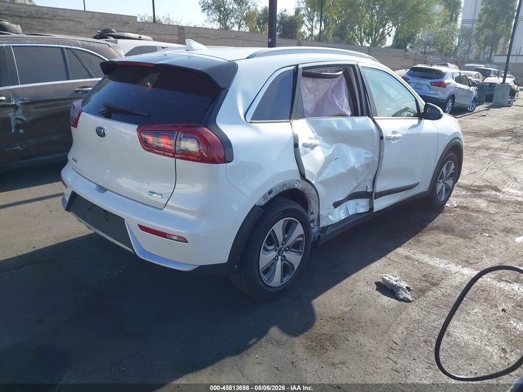 KNDCB3LC8J5210932 2018 KIA NIRO photo no. 4