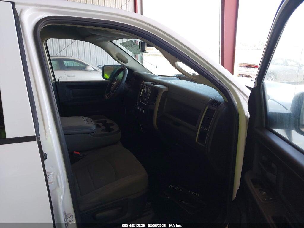 1C6RR7FG5JS328697 2018 RAM 1500 photo no. 5