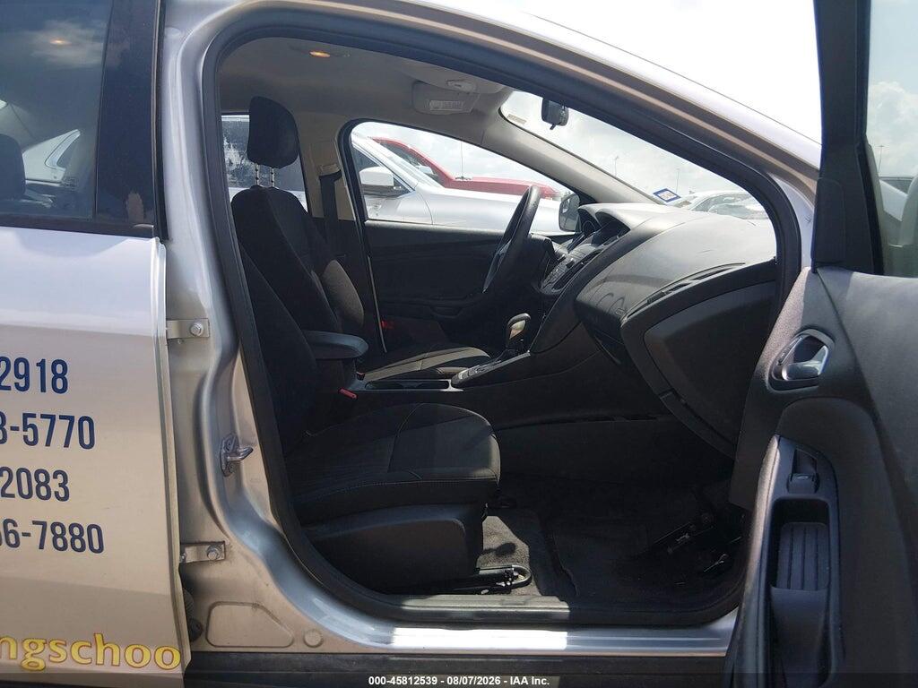 1FADP3F29JL269093 2018 FORD FOCUS photo no. 5